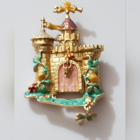 Rapunzel castle brooch princess enamel exquisite details New big fairytale gold - Picture 13 of 16
